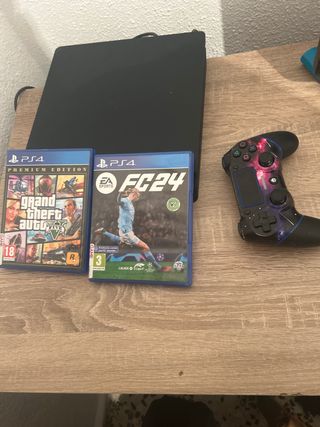 PS4 Grand Theft Auto V y FC 24