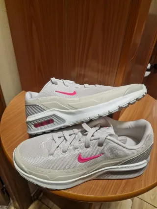 Zapatillas Nike Air Max Grises y Rosas