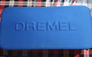 Dremel 3000 con alargador y fresas