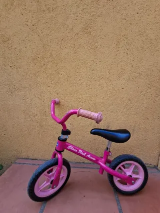 Bicicleta Chicco sin pedales rosa
