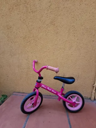 Bicicleta Chicco sin pedales rosa
