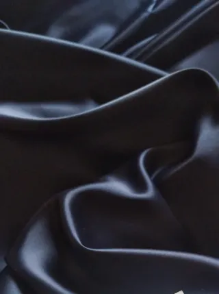 Tela de forro de satén azul. 3,5m