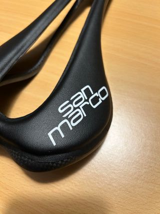 Sella Carbon per mtb, bdc e city bike colore nero