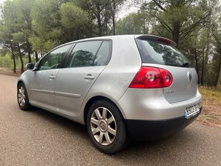 Volkswagen Golf V