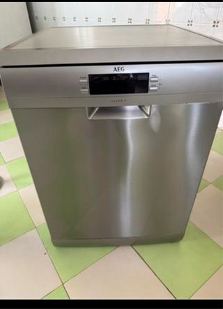 Lavavajillas AEG casi nuevo