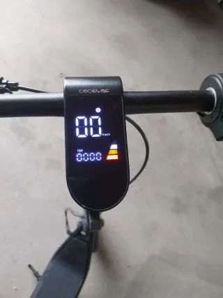 Patinete Eléctrico Gris cecotec bongo