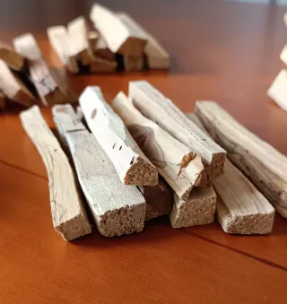 PALO SANTO NATURAL – LIMPIA, ARMONIZA TU ESPACIO