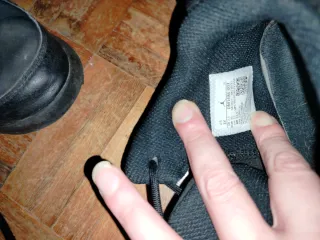 Deportivas Jordan Retro 6 Negras y Doradas