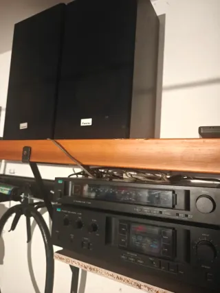 Altavoces Sansui Negros