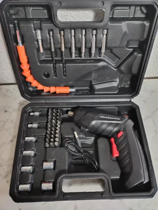 Atornillador Inalámbrico con Accesorios