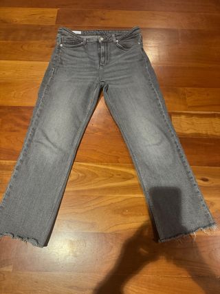Pantalón vaquero Zara mujer gris