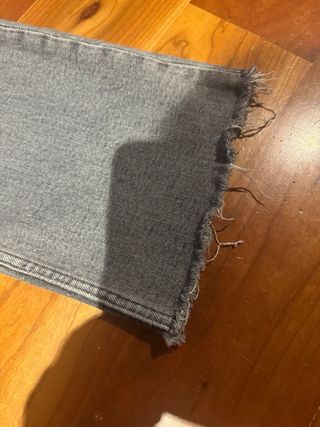 Pantalón vaquero Zara mujer gris