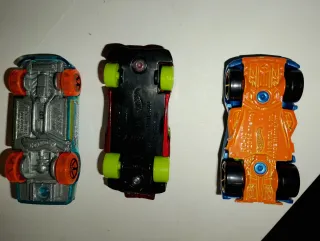 3 Coches Hot Wheels Mattel