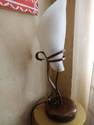 Lámpara de mesa cristal y metal