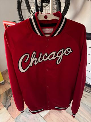 Chaqueta Mitchell & Ness Chicago Roja