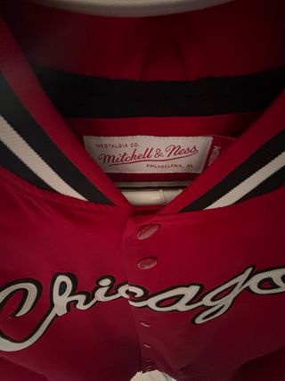 Chaqueta Mitchell & Ness Chicago Roja