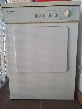 Secadora Miele con salida de aire
