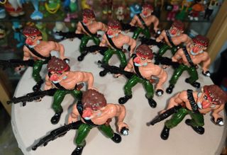 Lote 10 figuras Rambo comics spain años 80 90