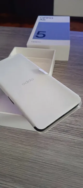 Telefono cellulare Oppo A5 nuovo