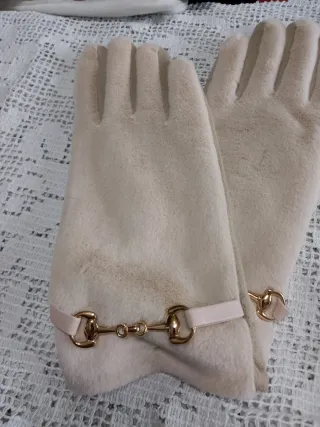 Guanti donna pelliccia sintetica fibbia oro