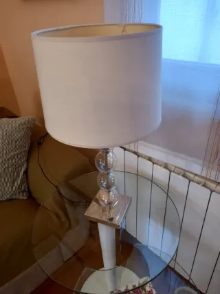 Lámpara de mesa cristal y tela