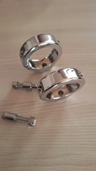 Supporti per indicatori moto custom