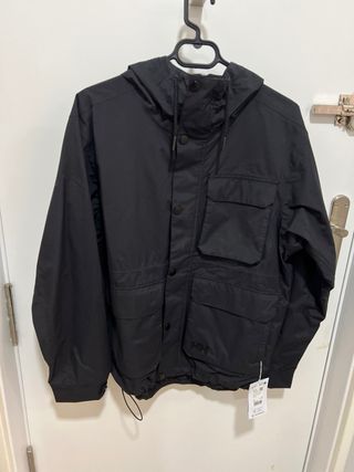 Abrigo Helly Hansen Negro Nuevo