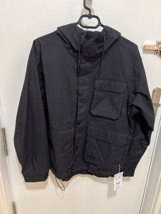 Abrigo Helly Hansen Negro Nuevo