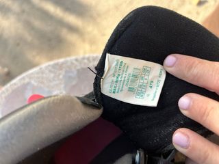 Patines en línea Oxelo negros con detalles rosas.