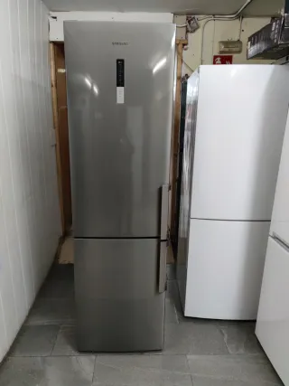 Nevera Samsung 203x60cm A+ no Frost con Garantia