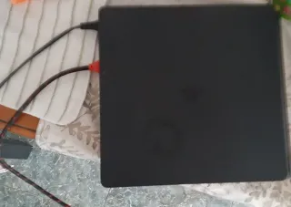 Ps4 Slim 1TB + Mando + 5 Juegos