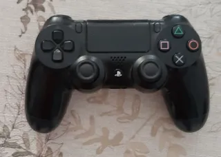 Ps4 Slim 1TB + Mando + 5 Juegos