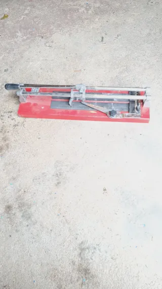 Cortazulejos profesional