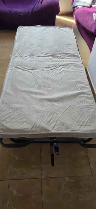 Cama Plegable con Colchón Nuevo