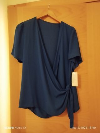 Blusa cruzada blanca talla 52 - Nueva