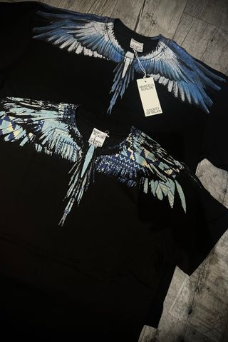 Camiseta Off-White Negra y Dorada Caballero