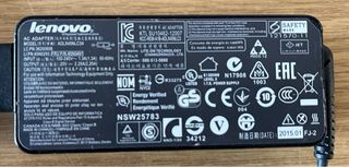 Cargador Original Lenovo Portátil 65W