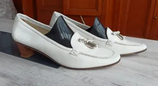 Zapatos de tacón blancos talla 40