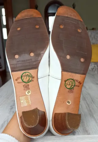 Zapatos de tacón blancos talla 40