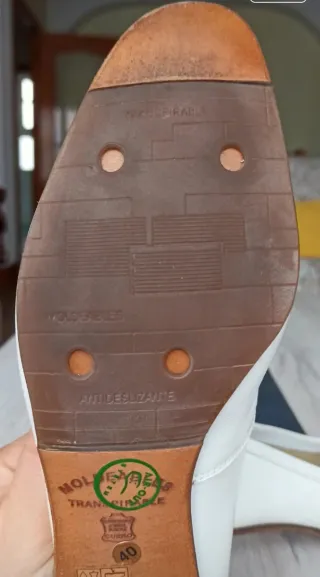 Zapatos de tacón blancos talla 40