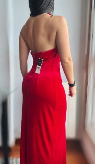 Vestido midi terciopelo Zara rojo