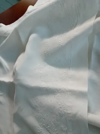 Lenzuola lino ricamate a mano con 2 federe adattat