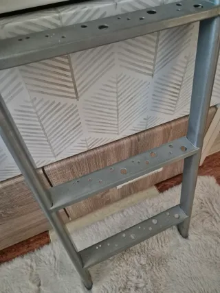 Escalera pequeña para cama nido