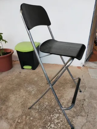 Banqueta alta plegable madera y metal