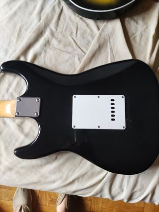 Guitarra Eléctrica Delacrus Stratocaster Korea