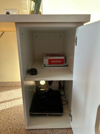 Escritorio 150x75 con silla y cajonera