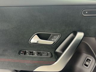 Mercedes-Benz Clase A Sedán 180 100 kW (136 CV)