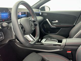 Mercedes-Benz Clase A Sedán 180 100 kW (136 CV)