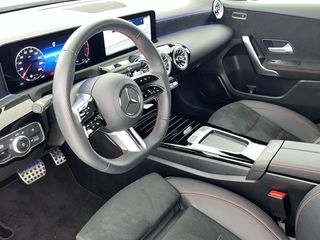 Mercedes-Benz Clase A Sedán 180 100 kW (136 CV)