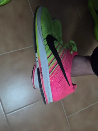 2x1 Zapatillas Nike Verdes y Rosas